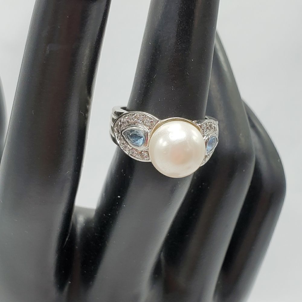 💜Premier Faux Pearl Ring Adjustable Size 7